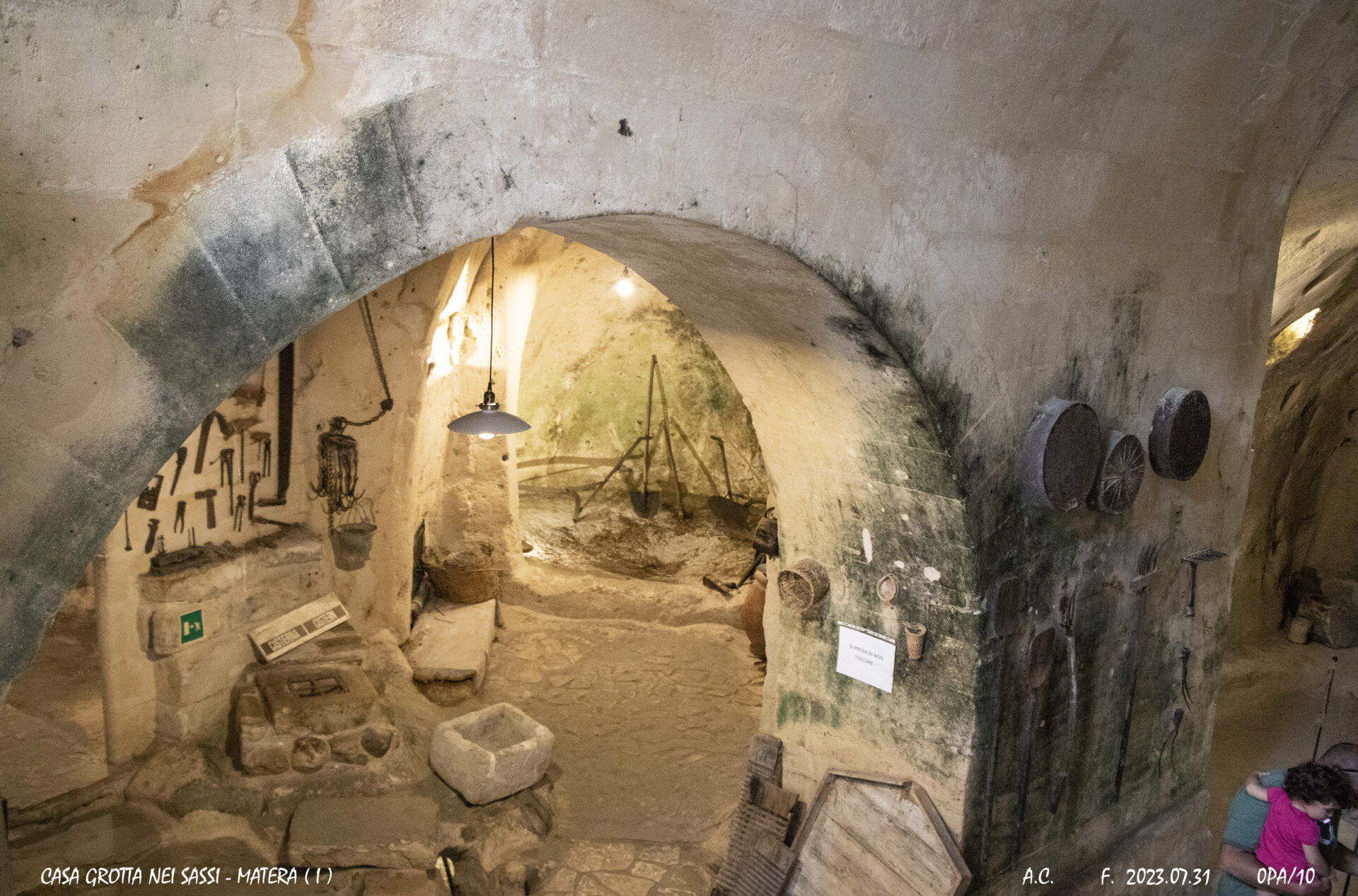 Casa grotta nei Sassi-Matera(I)-0PAs